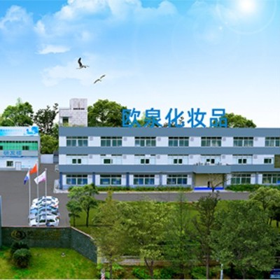 鼻翼嘴角長粉刺怎么辦？