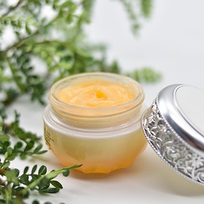 化妝品代加工國內(nèi)外的優(yōu)缺點(diǎn)