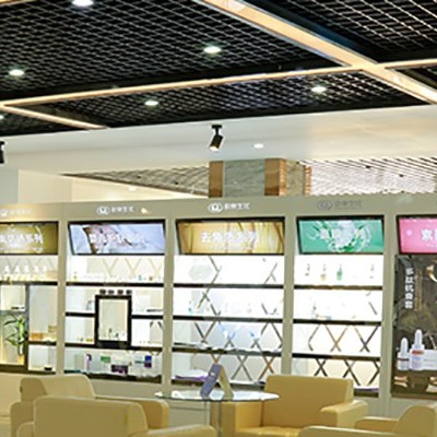 化妝品代加工:開個(gè)什么化妝品店好？